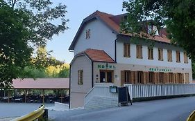 Roski Slap Drniš 3*
